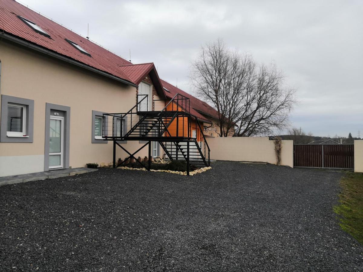 Vehlovice Apartments Mělník 외부 사진