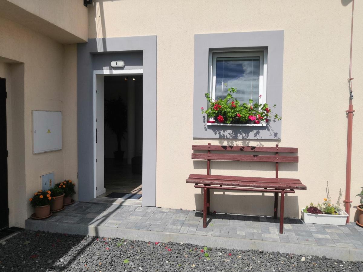 Vehlovice Apartments Mělník 외부 사진