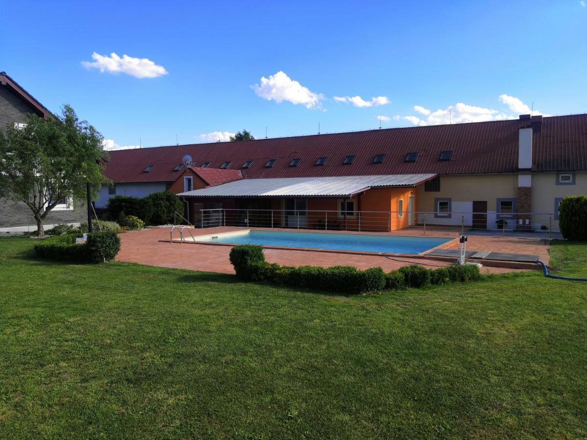 Vehlovice Apartments Mělník 외부 사진