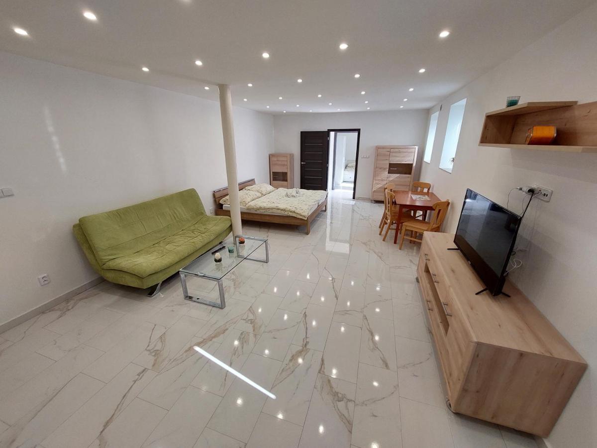 Vehlovice Apartments Mělník 외부 사진